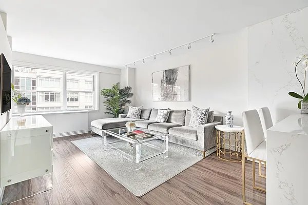 Sold by Compass | media 3