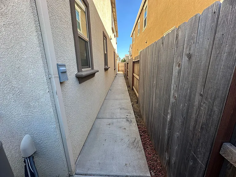 8877 Solo Way — Photo 38