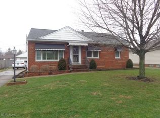 11092 Naomi Dr, Parma, OH