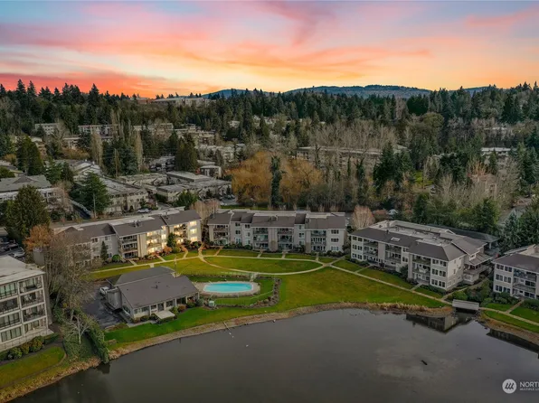 353 101st Street SE #D-204, Bellevue, WA 98004
