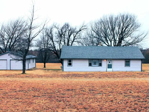 8229 161st Rd, Winfield, KS 67156