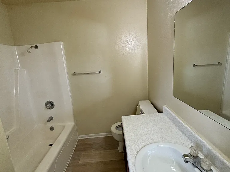6810 Prutzman St — Photo 12