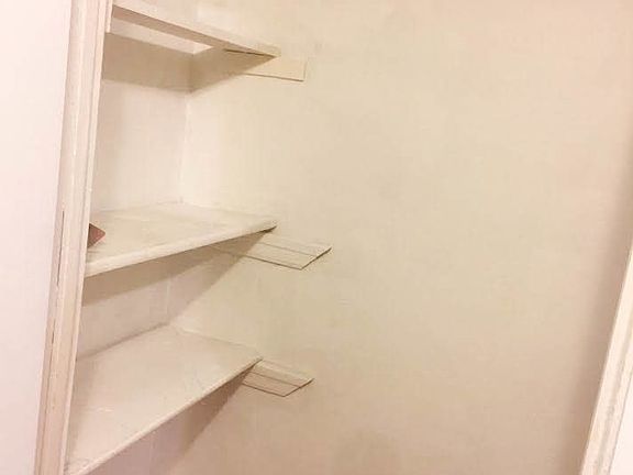 5th image of 833 Nostrand Ave