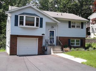 14 Williams Trl, Hopatcong, NJ 07843