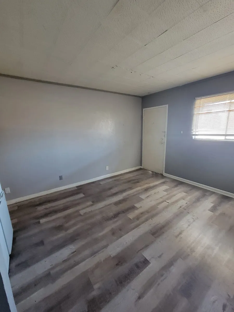 Building Photo - 45 S Summit St #101