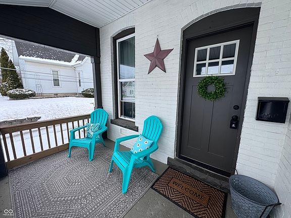 2nd image of 810 S Green St