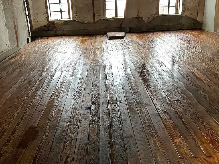 112 N Dixon St #UPSTAIRS — Photo 3