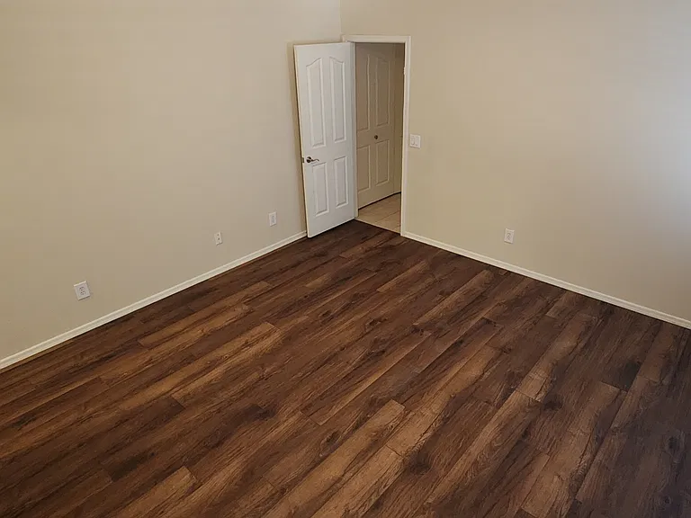 Master Bedroom L