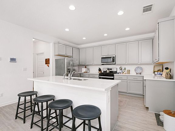 2nd image of 12403 Zenyatta Dr