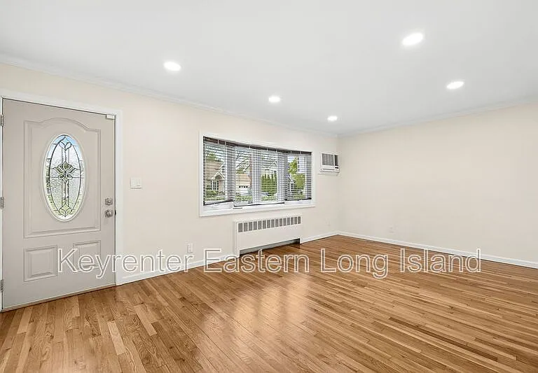 2 Dorset Ln — Photo 4
