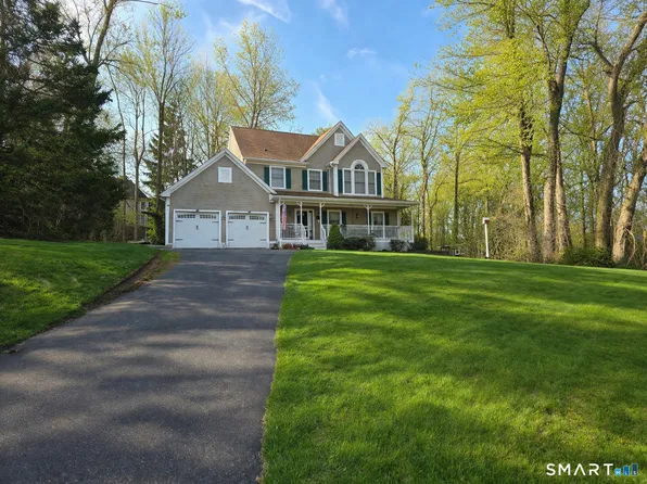 24 Vicki Lane, Southington, CT 06489