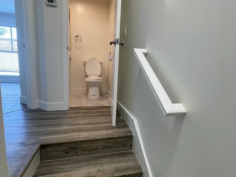 1037 Linden Ave #8 — Photo 14
