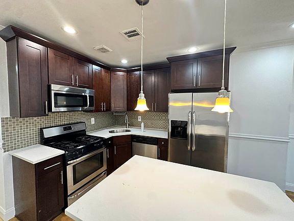 4th image of 1417 Herkimer St #1GR