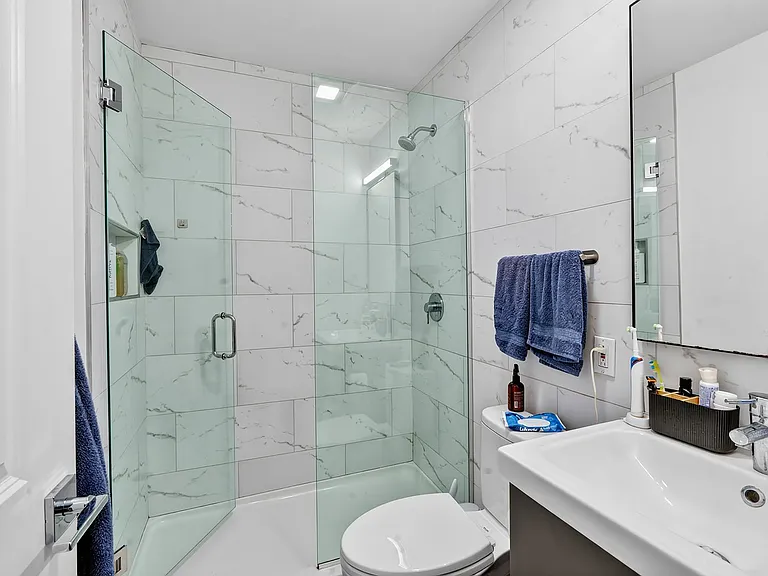 1533 N Wieland St — Photo 31