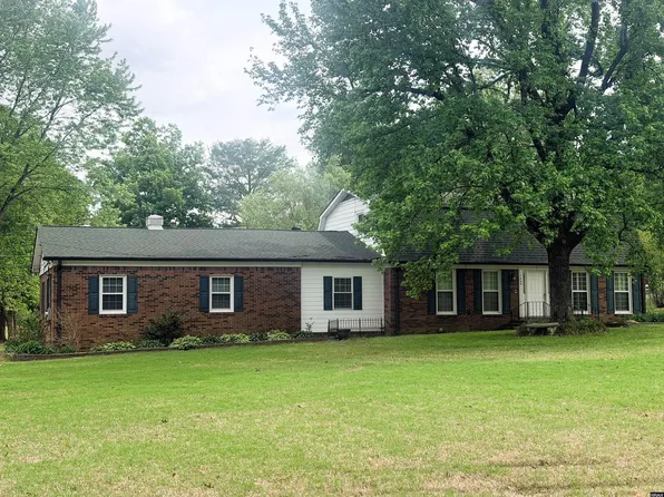 1449 Forest Dr, Union City, TN 38261