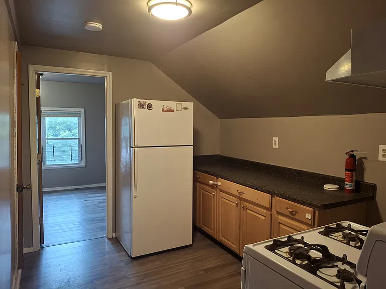 258 Van Nostrand Ave #2 — Photo 5