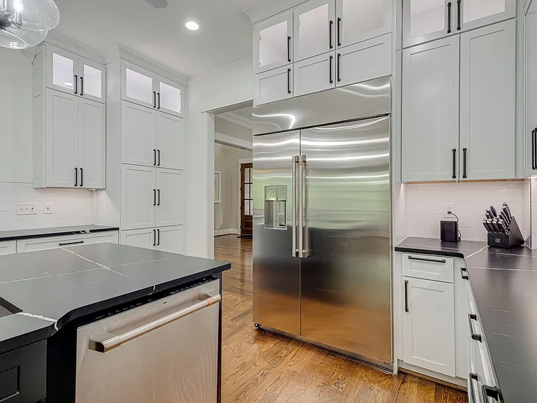 8231 Glover Dr — Photo 49