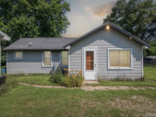 6284 Brooklyn Rd, Jackson, MI 49201