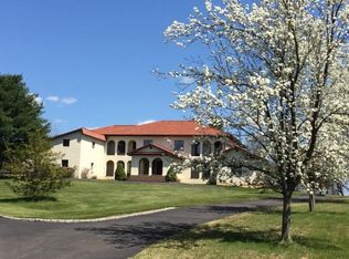 33 Felmley Rd, Whitehouse Station, NJ 08889