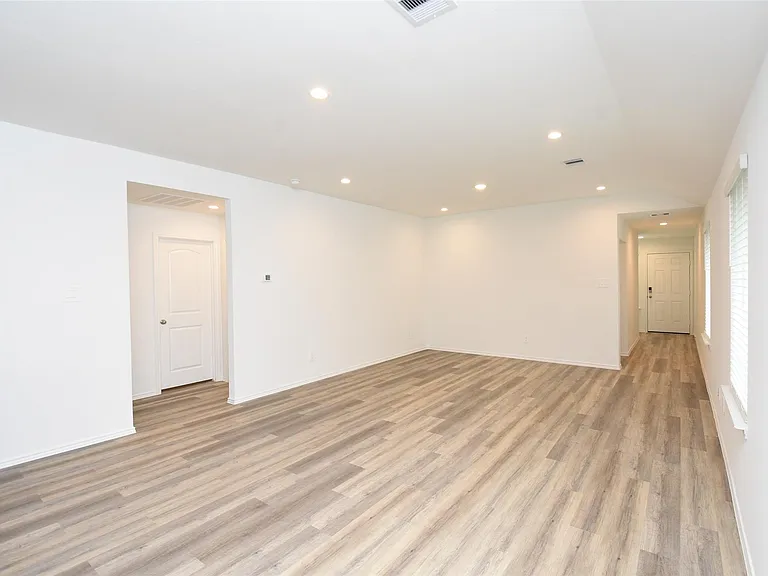 12218 Deep Stream Ln — Photo 25