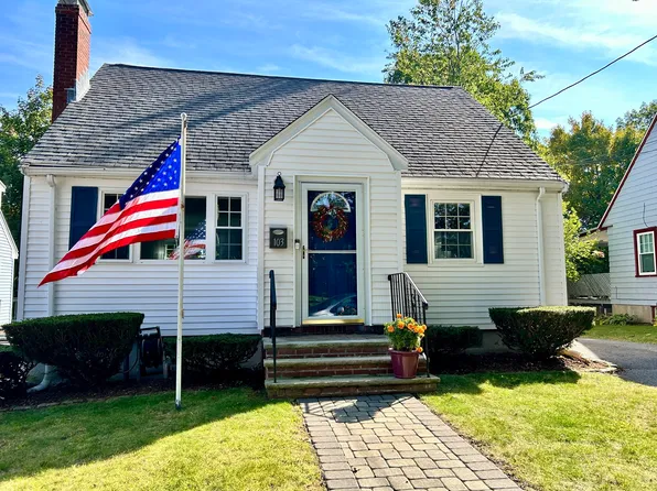 103 Eastwood Circuit, West Roxbury, MA 02132
