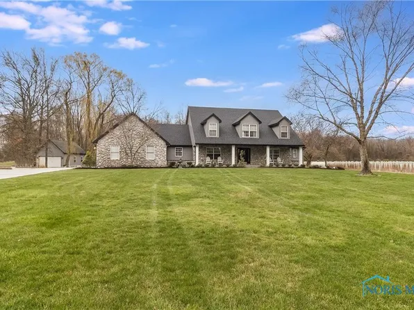 9301 Garden Rd, Monclova, OH 43542