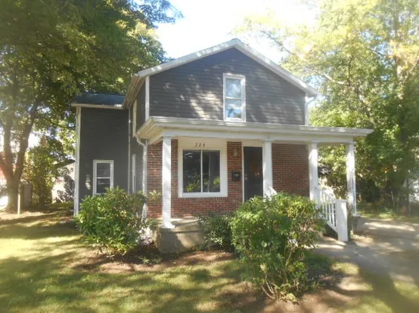 224 Locust St, Girard, PA 16417