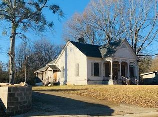 1677 Main St, Fayette, MS 39069