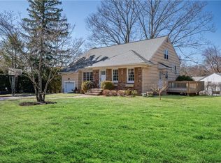 106 Robert Dr, New Rochelle, NY 10804