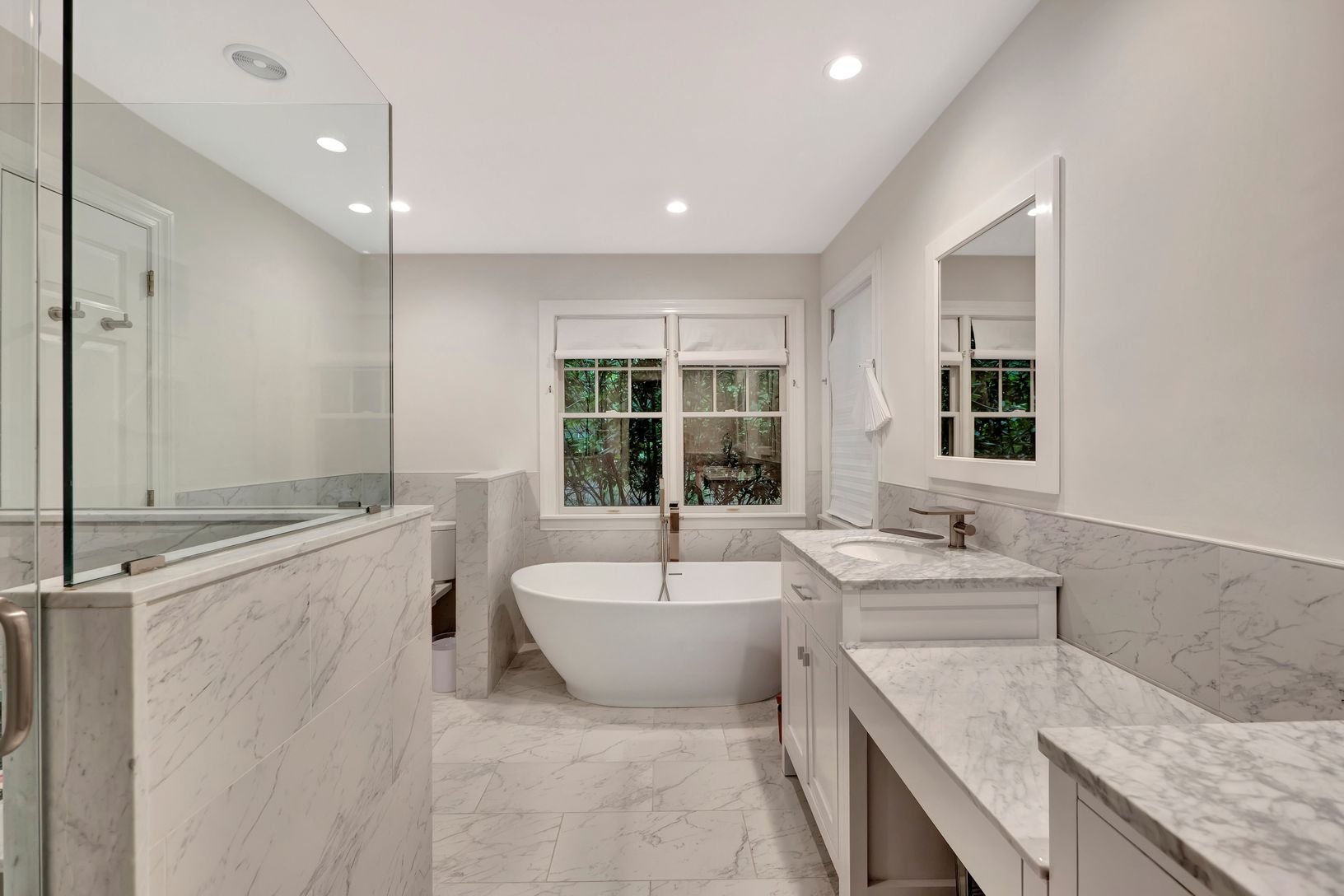  Large Primary Marble Bath