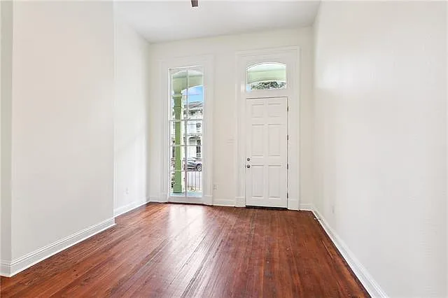 2 bed, 2.0 bath, 1110 sqft, $1,750 — Photo 2