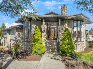 13923 SW Mistletoe Dr, Tigard, OR 97223