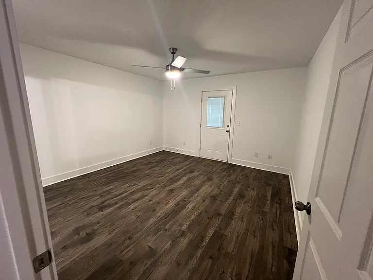 535 S Forest Ave #535 — Photo 10