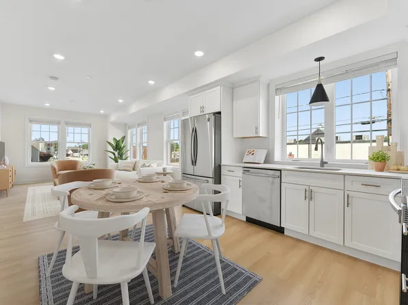 55 Monk St #2C, Stoughton, MA 02072