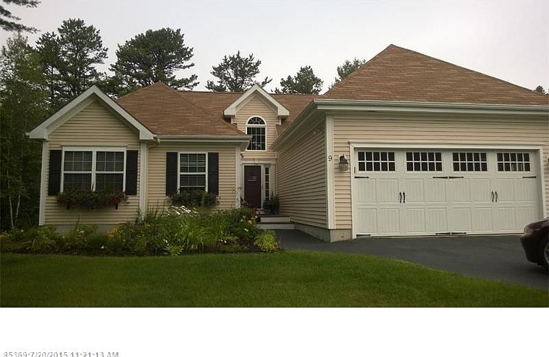 1st image of 9 Oakmont Dr