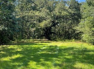 2442 Kiln Delisle Rd, Kiln, MS 39556