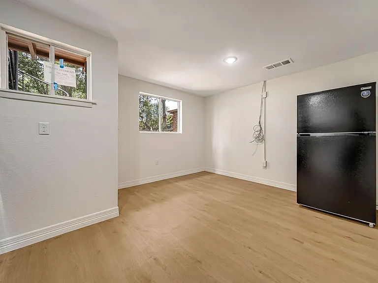 411 Avenue A #2 — Photo 15