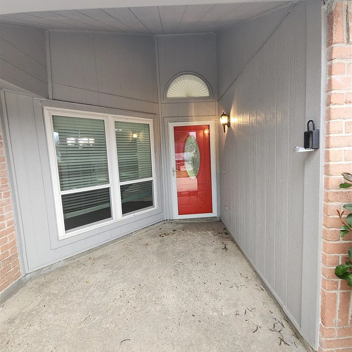 3 bed, 2.0 bath, 1282 sqft, $1,800 — Photo 3
