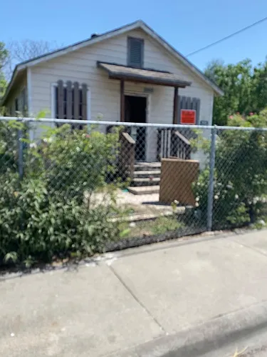 1313 Mary St Photo 1
