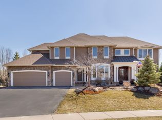 9805 Trails End Rd, Eden Prairie, MN 55347