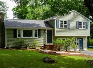 8 Allston Dr, Walpole, MA 02081