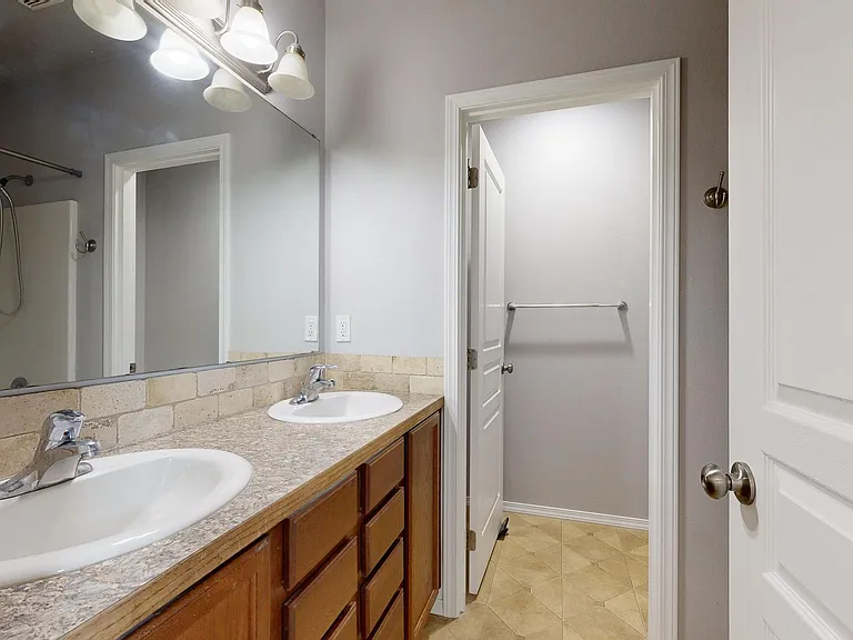 1143 SW Carver St — Photo 27