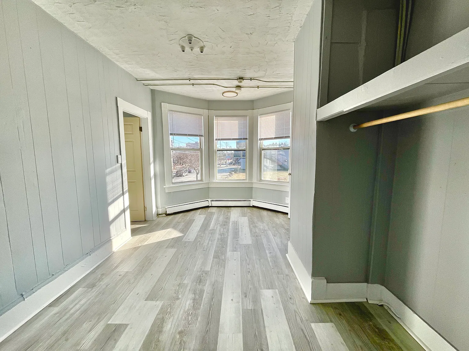69 Lincoln St — Photo 4