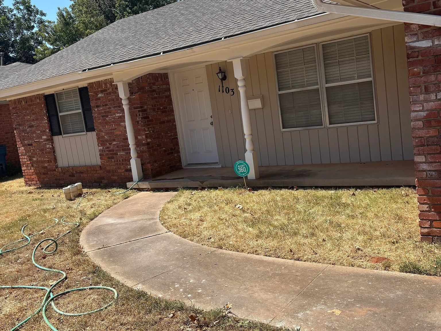 4 bed, 1631 sqft, $2,200 — Photo 1