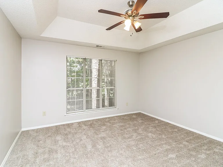 4034 Sharon Woods Dr — Photo 12