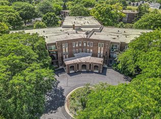 1450 Sandpebble Dr APT 345, Wheeling, IL 60090
