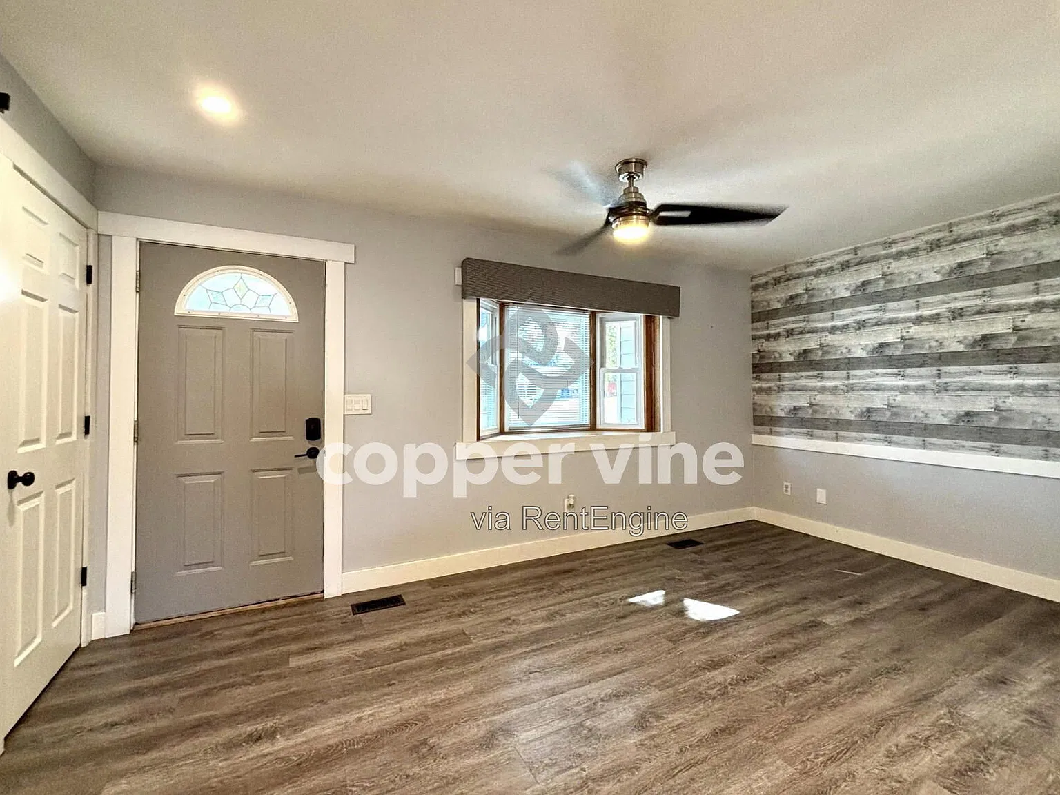 4 bed, 2.5 bath, 2376 sqft, $3,125 — Photo 3