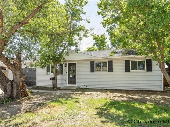 1109 W Jefferson Rd, Cheyenne, WY 82007