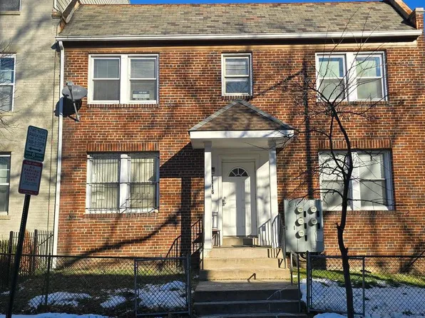 1516 F St NE APT 3, Washington, DC 20002