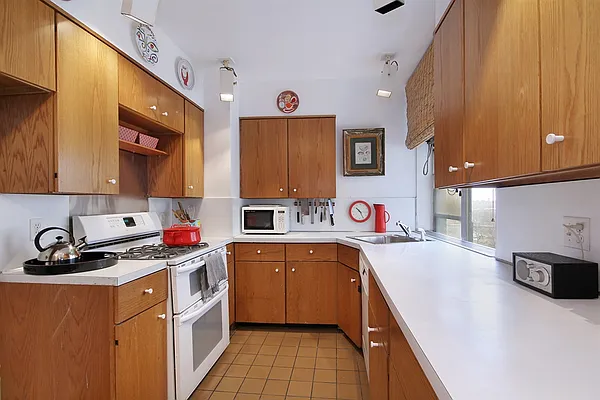 Sold by Corcoran | media 11